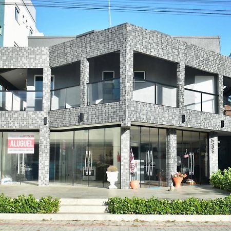 Residencial Melfi 3 Ap 3 Apartment Bombinhas Exterior photo